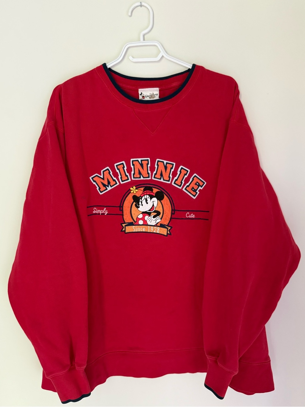 Vintage 90s Walt Disney World Minnie Mouse Red Crewneck Sweatshirt XL